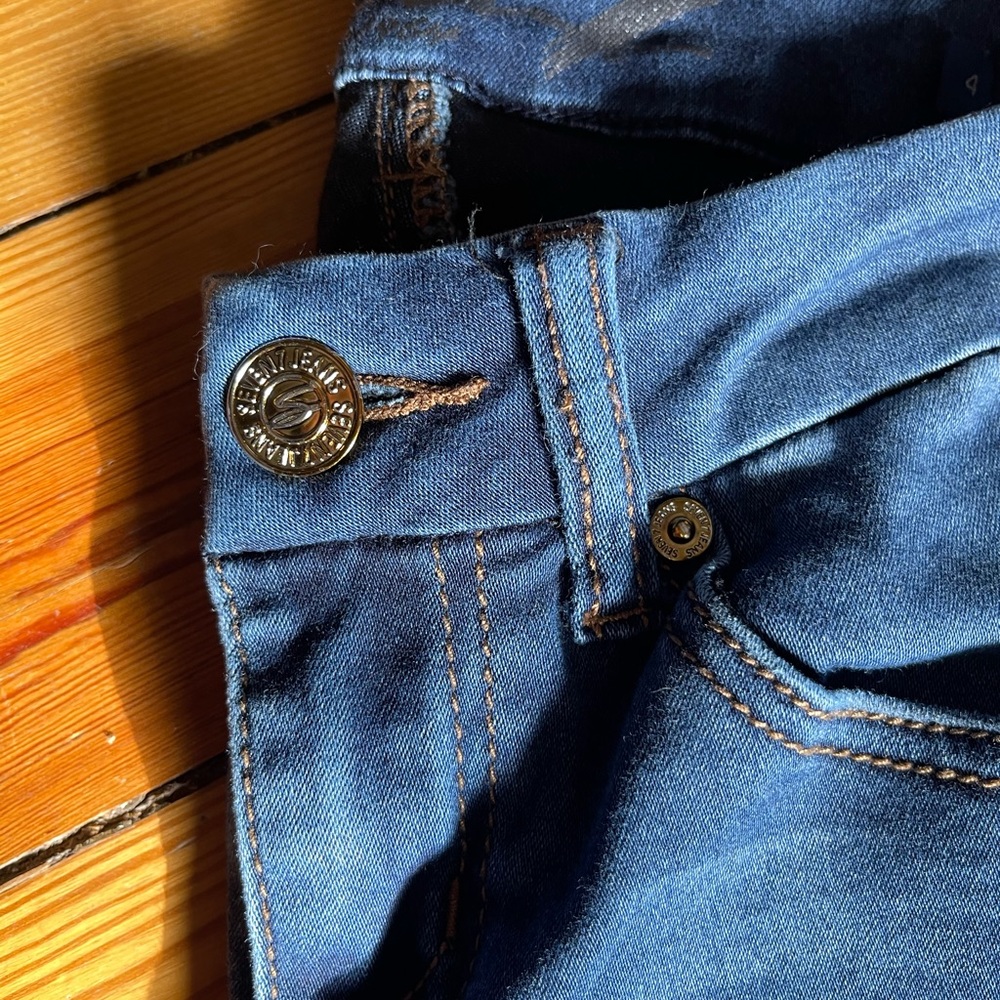 Seven7 Skinny Jeans - Picture 4 of 6